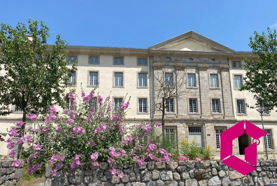 Appartement spacieux avec mezzanine au cœur de l'Abbaye Cistercienne 