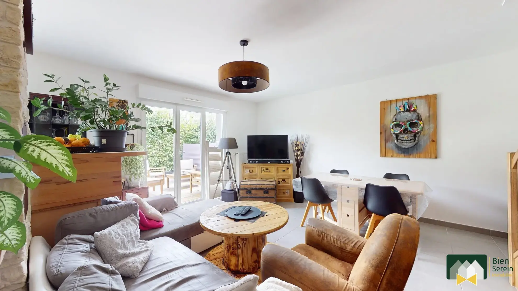 Séjour  Appartement duplex avec jardin et terrasse à Chartres – Logement 3 pièces 