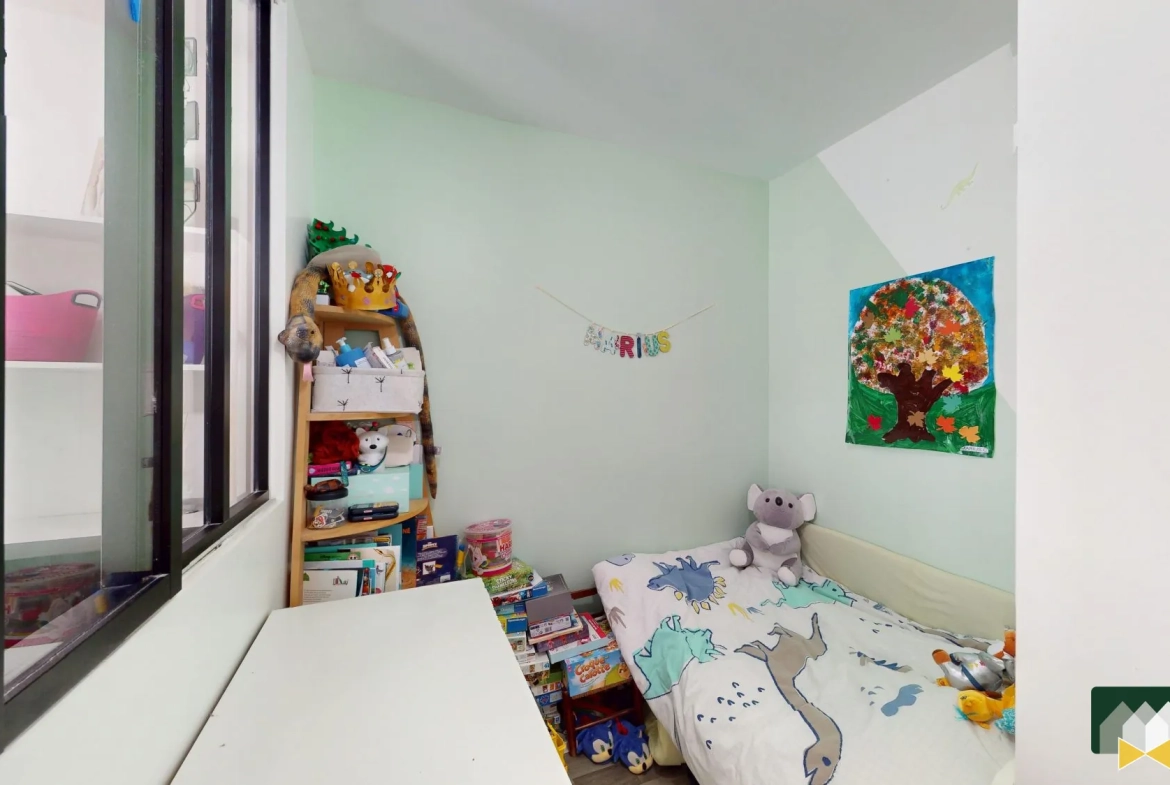 Bureau  Appartement duplex avec jardin et terrasse à Chartres – Logement 3 pièces 