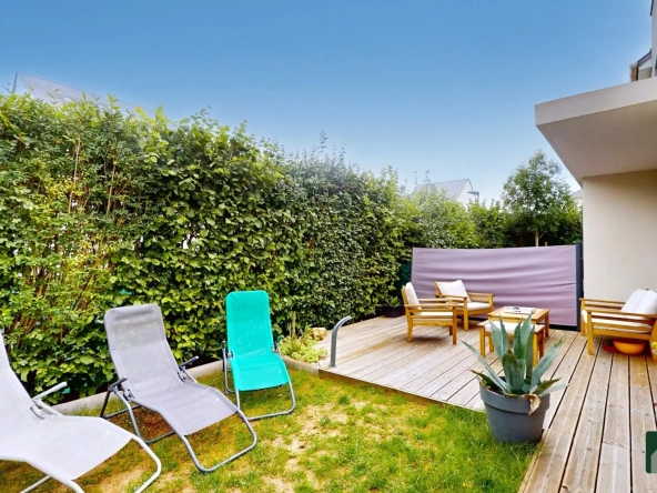 TERRASSE Appartement duplex avec jardin et terrasse à Chartres – Logement 3 pièces