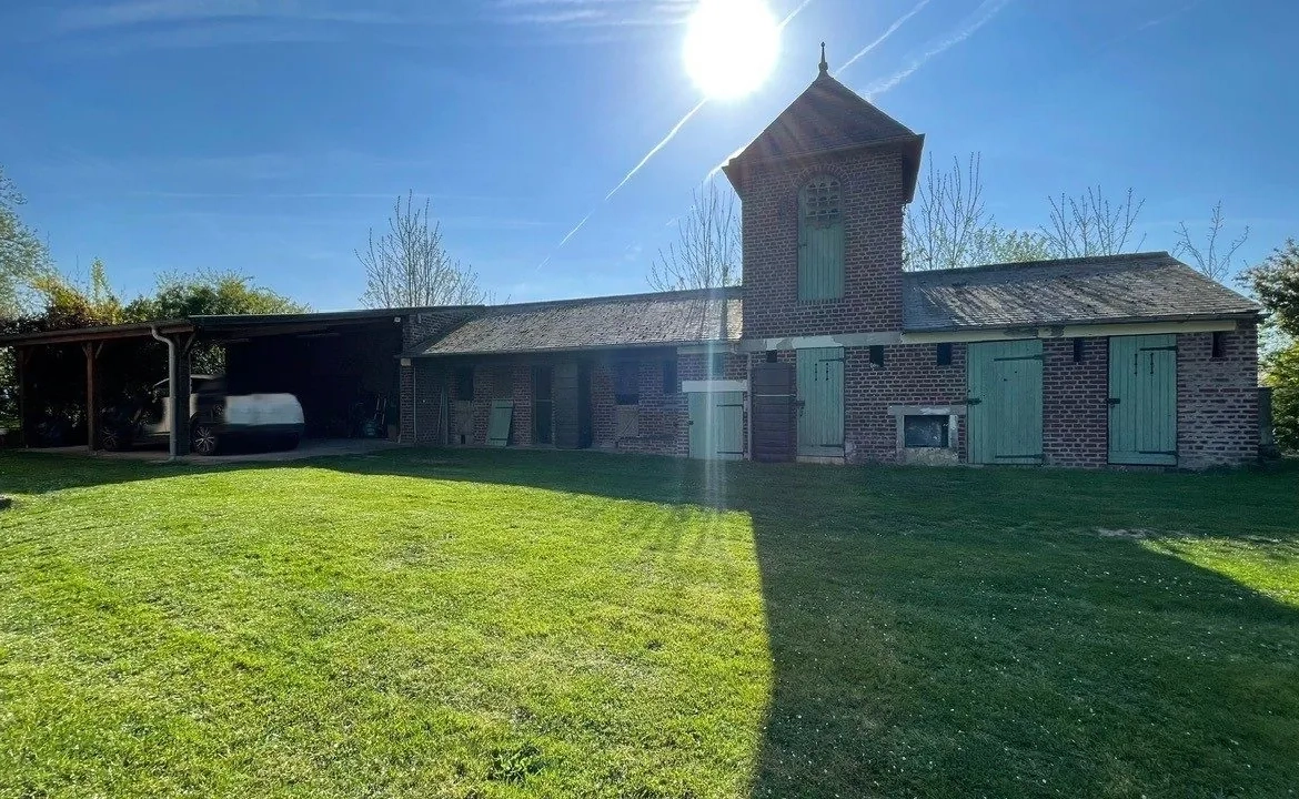 Maison à vendre à Mesnil-Saint-Nicaise avec jardin et dépendances 