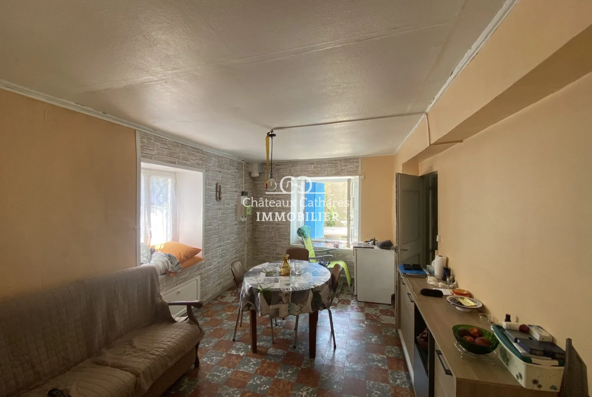 Maison de village à rénover avec grand potentiel à Salvezines - 110 m² 