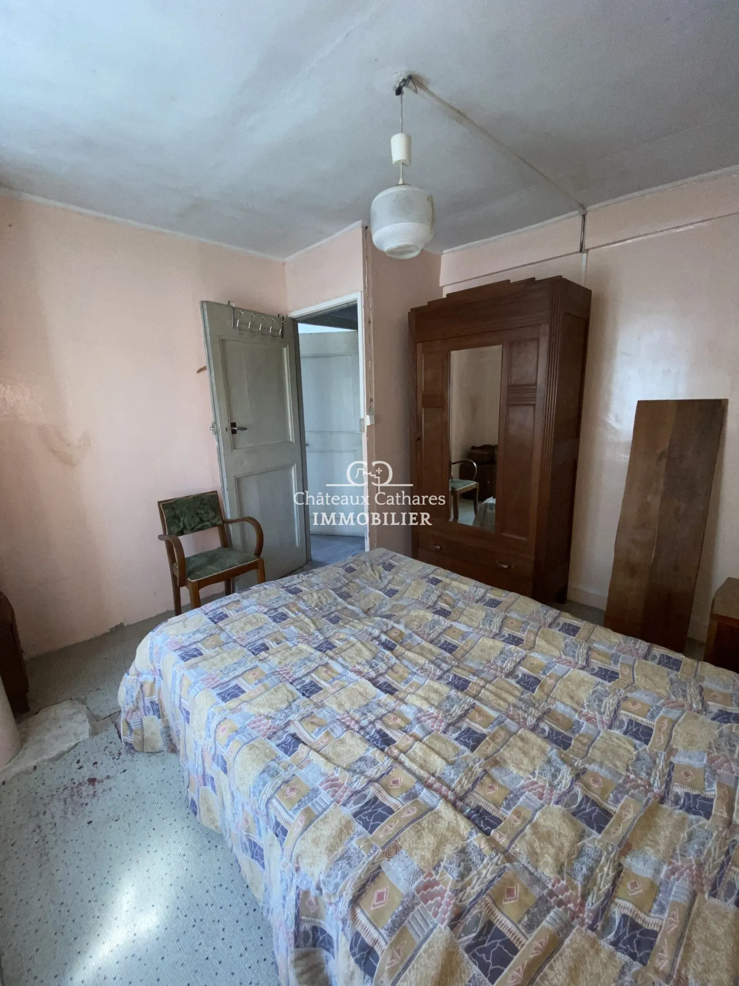 Maison de village à rénover avec grand potentiel à Salvezines - 110 m² 