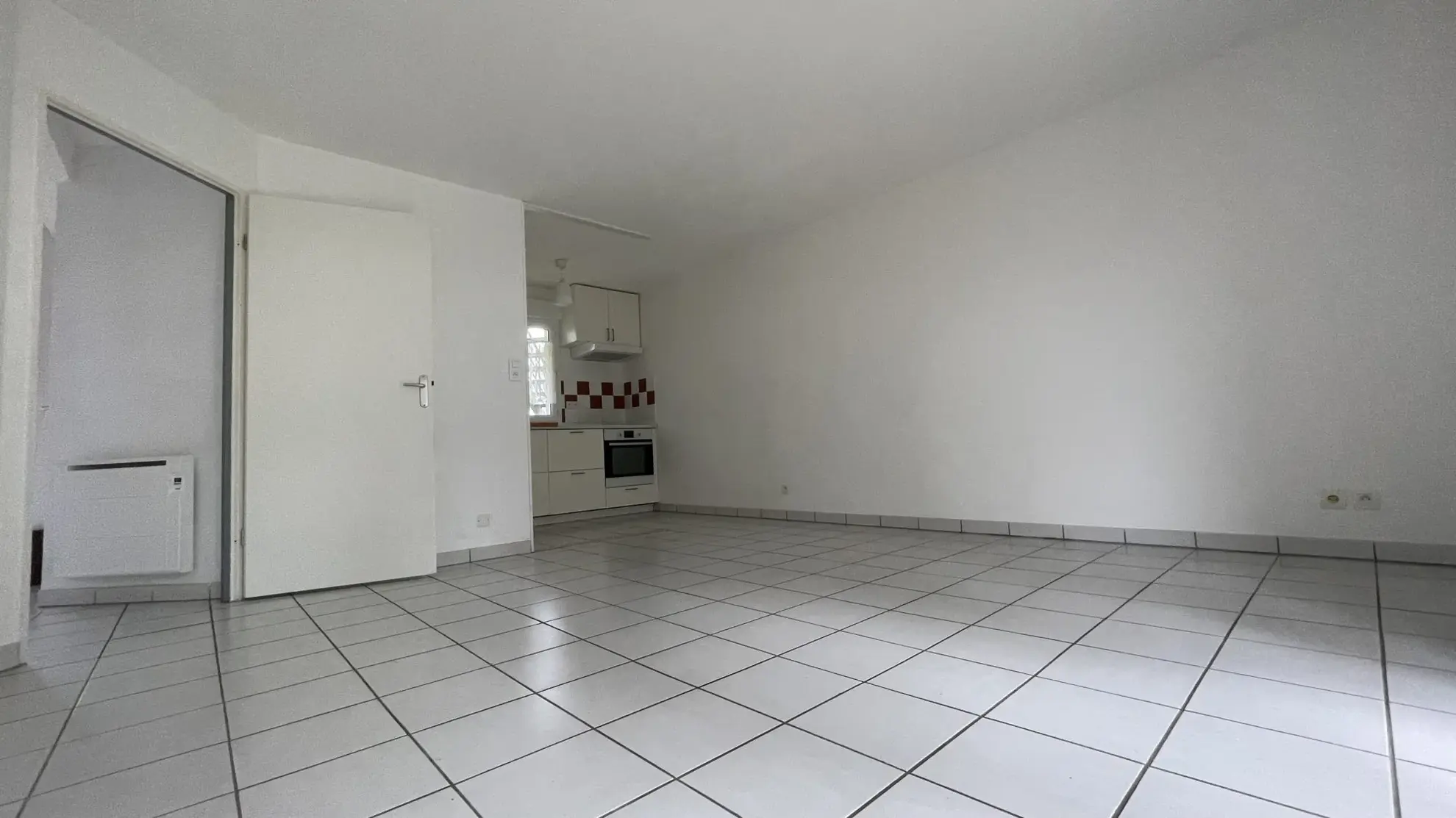 A vendre appartement 2 pièces de 54,07 m² à Pleurtuit avec parking, en bon état 