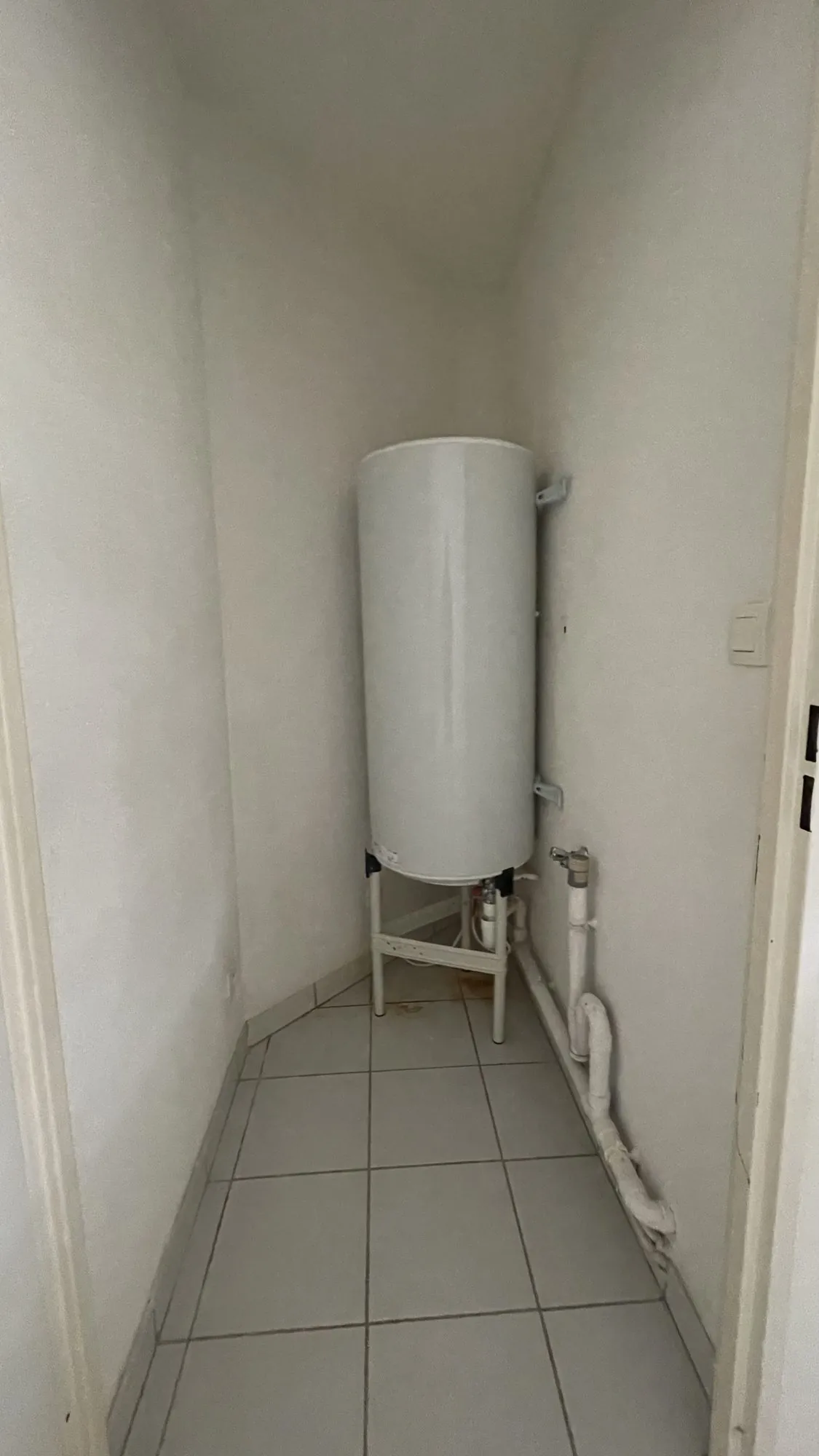 A vendre appartement 2 pièces de 54,07 m² à Pleurtuit avec parking, en bon état 