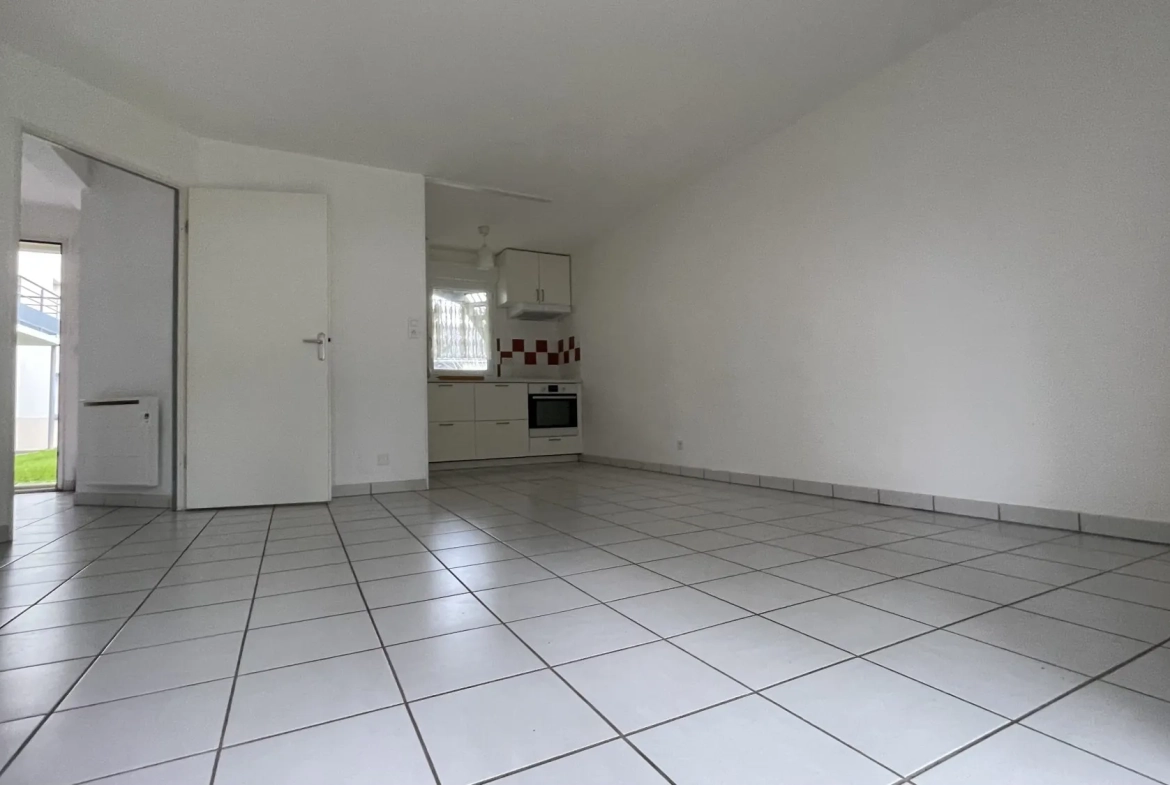 A vendre appartement 2 pièces de 54,07 m² à Pleurtuit avec parking, en bon état 