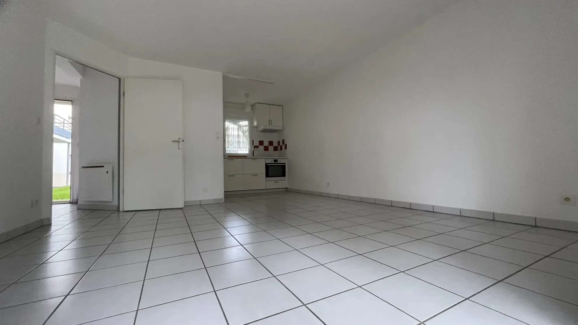 A vendre appartement 2 pièces de 54,07 m² à Pleurtuit avec parking, en bon état 