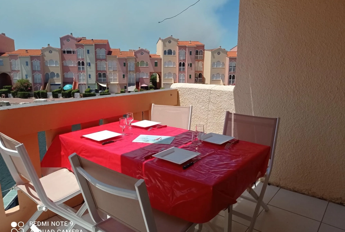 Appartement 2 pièces avec vue marina et piscine au Le Barcarès 