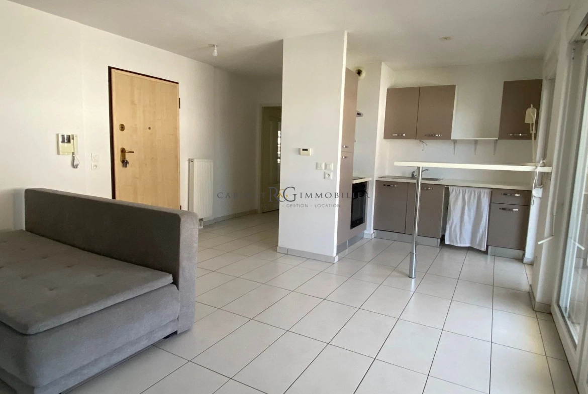 Appartment lumineux avec grand balcon à Woippy — Idéal investisseur ou premier achat 