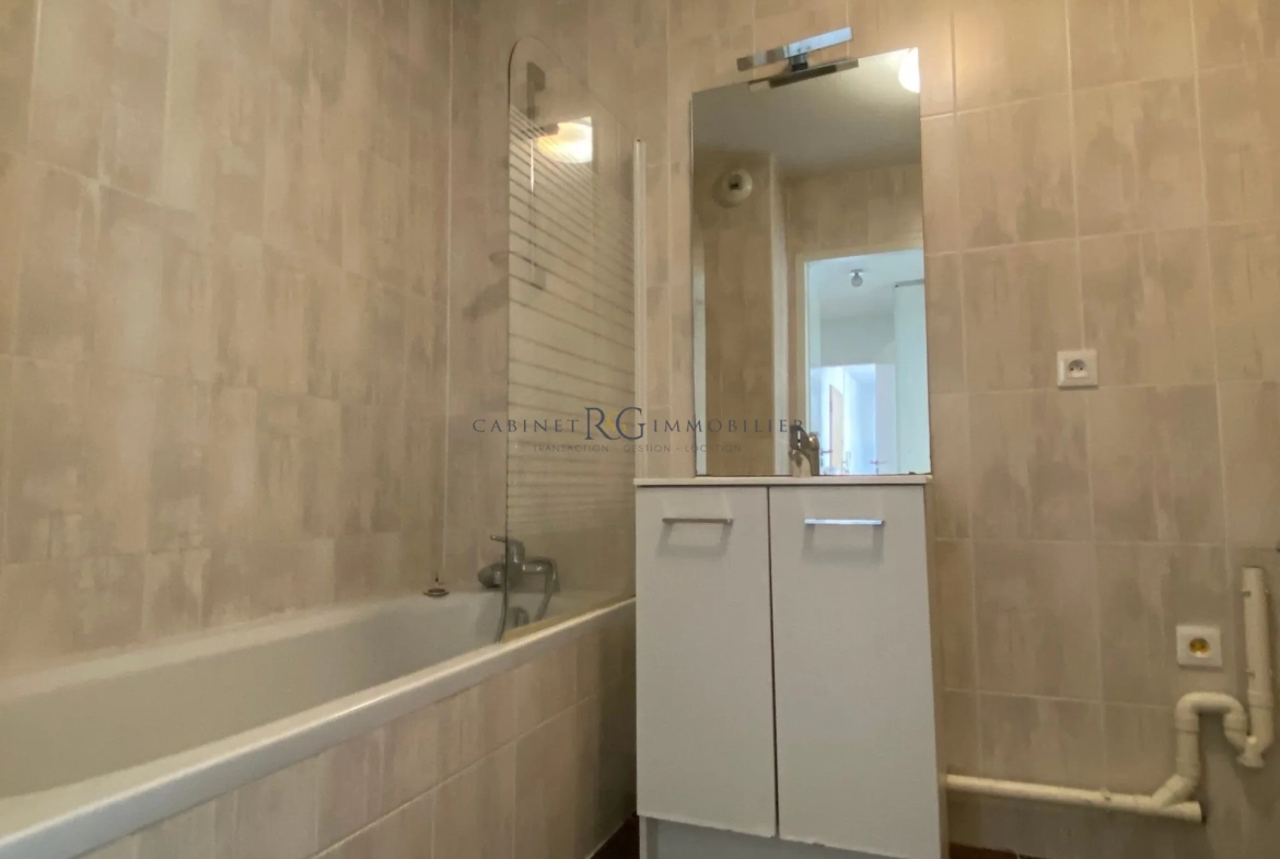 Appartment lumineux avec grand balcon à Woippy — Idéal investisseur ou premier achat 