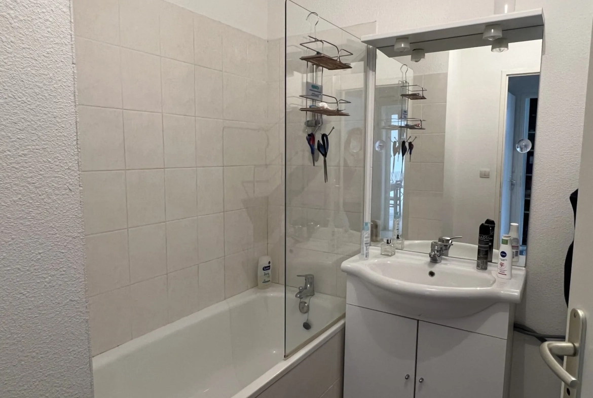 Appartement T2 lumineux de 50,72 m² à Argentan avec balcon et parking 