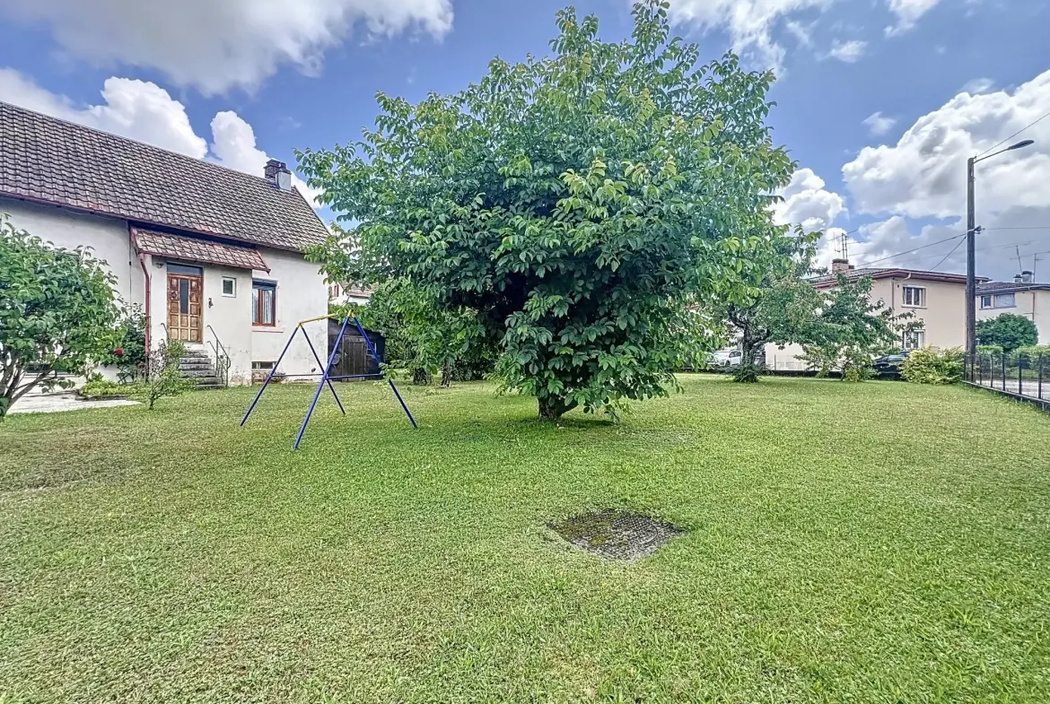 Maison à vendre à Audincourt de 116 m² avec terrain de 12 ares, à rénover 