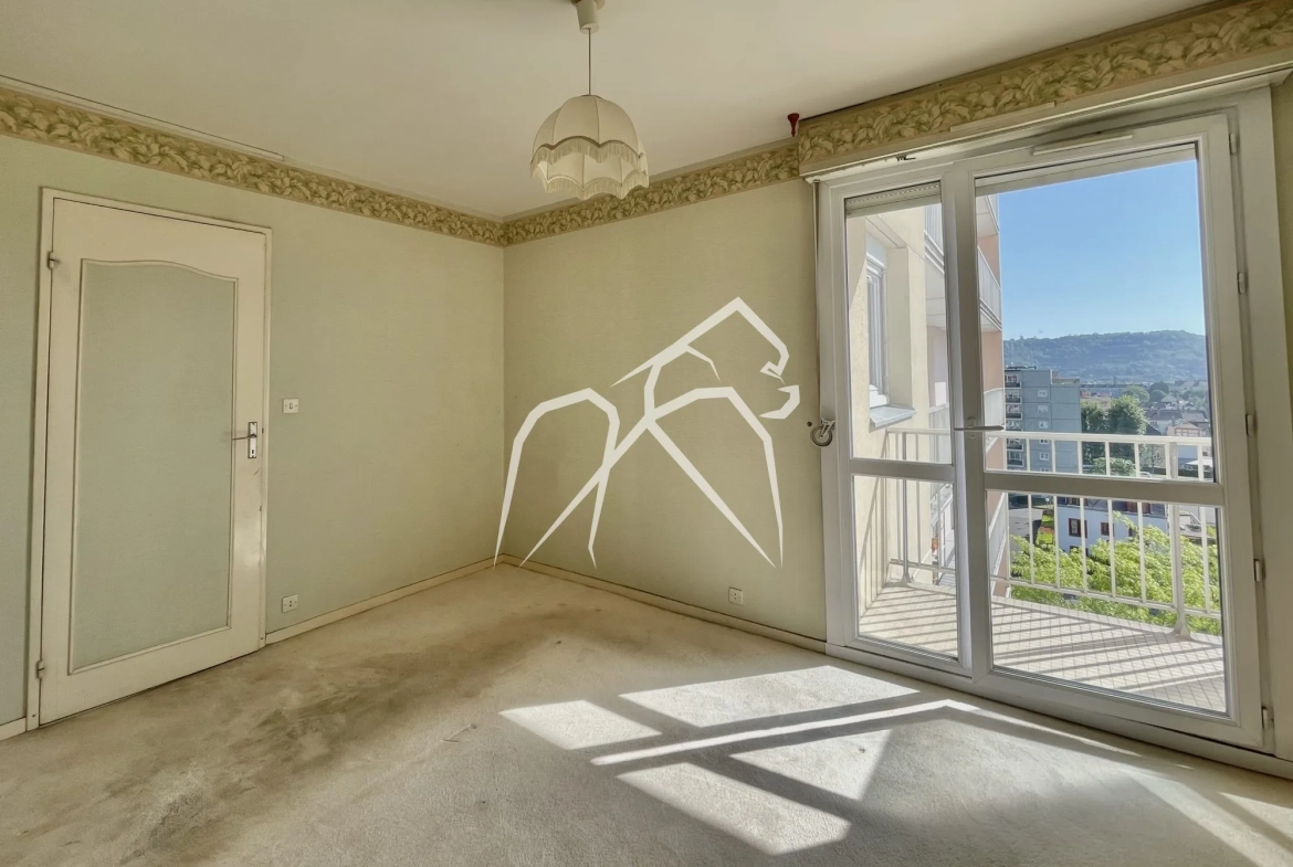 Spacieux appartement T3 à rénover à Sotteville-Lès-Rouen, 87,84 m², balcon, cave et parking privé 