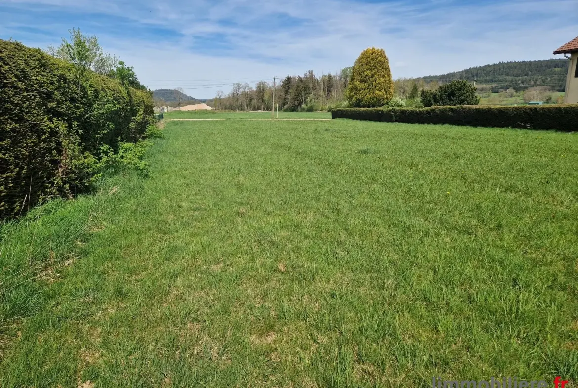 Terrain constructible à vendre à Corcieux de 3 010 m² 