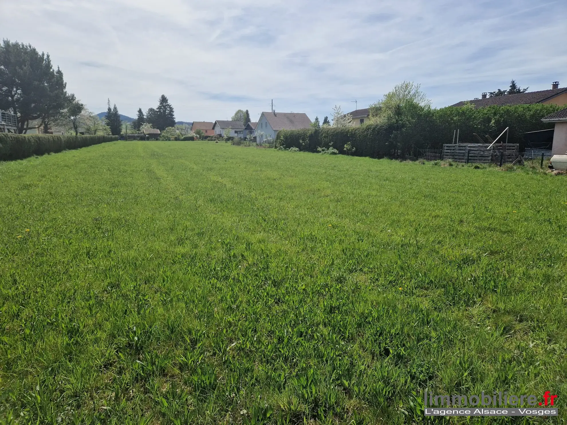 Terrain constructible à vendre à Corcieux de 3 010 m² 