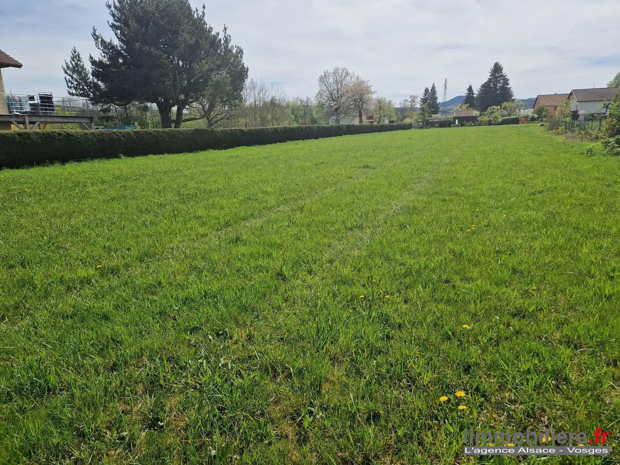 Terrain constructible à vendre à Corcieux de 3 010 m² 