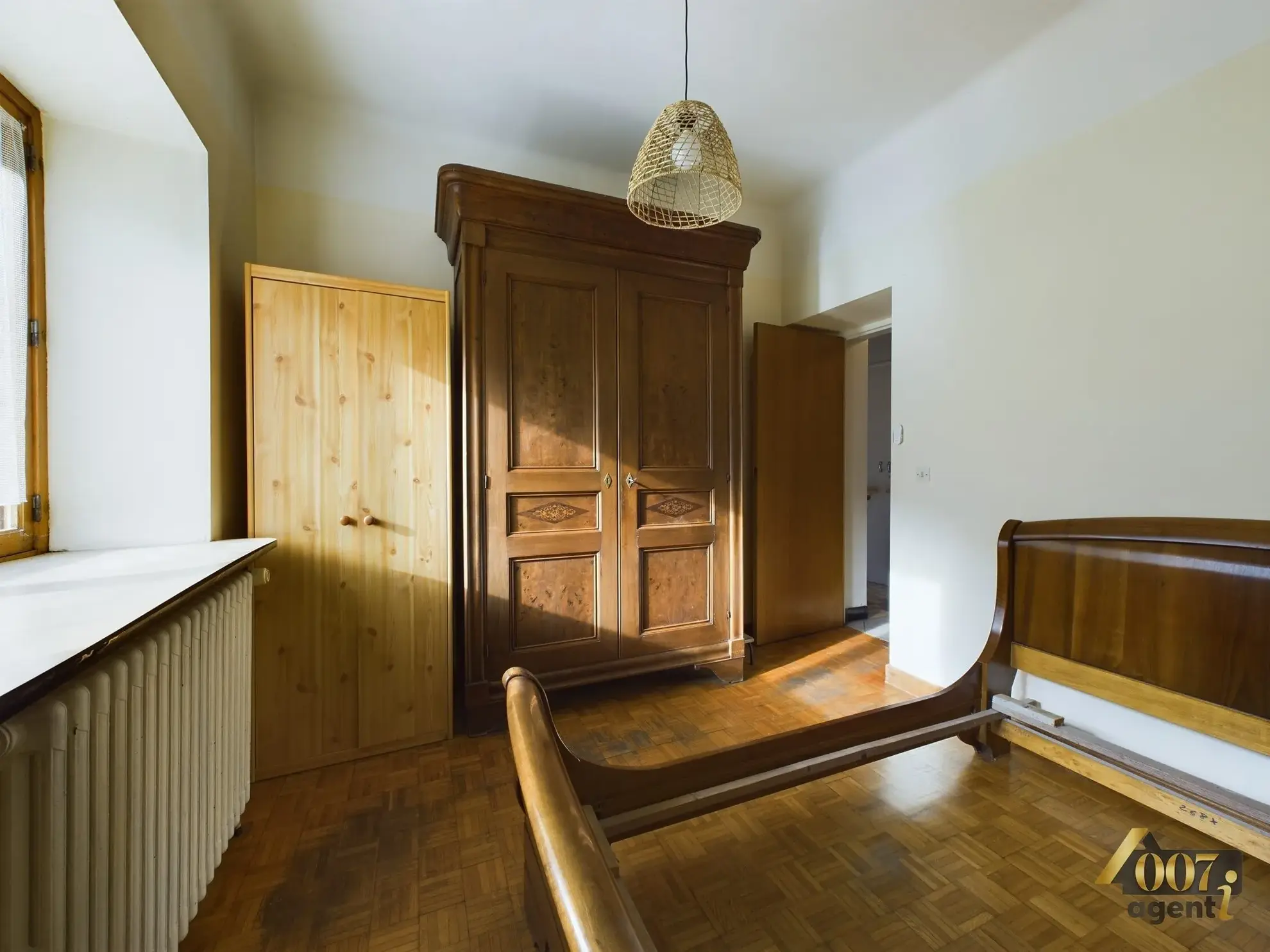 Maison ancienne à Cevins avec jardin et vue montagne à vendre 