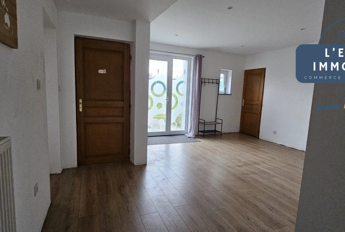 Maison individuelle rénovée avec grand terrain à Willerwald 