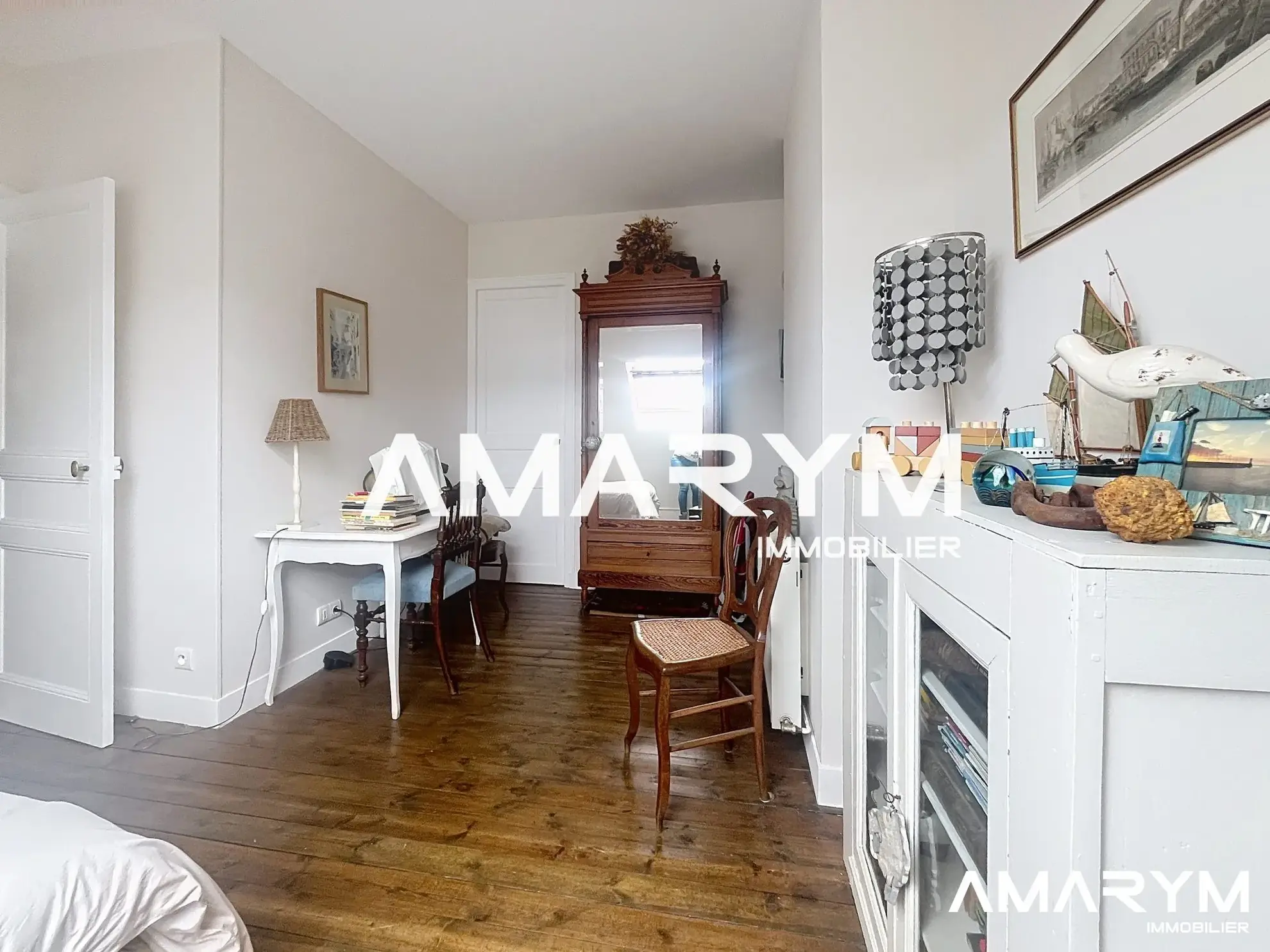 Maison de caractère en centre-ville de Eu, 89 m², 3 chambres, cour et cave 