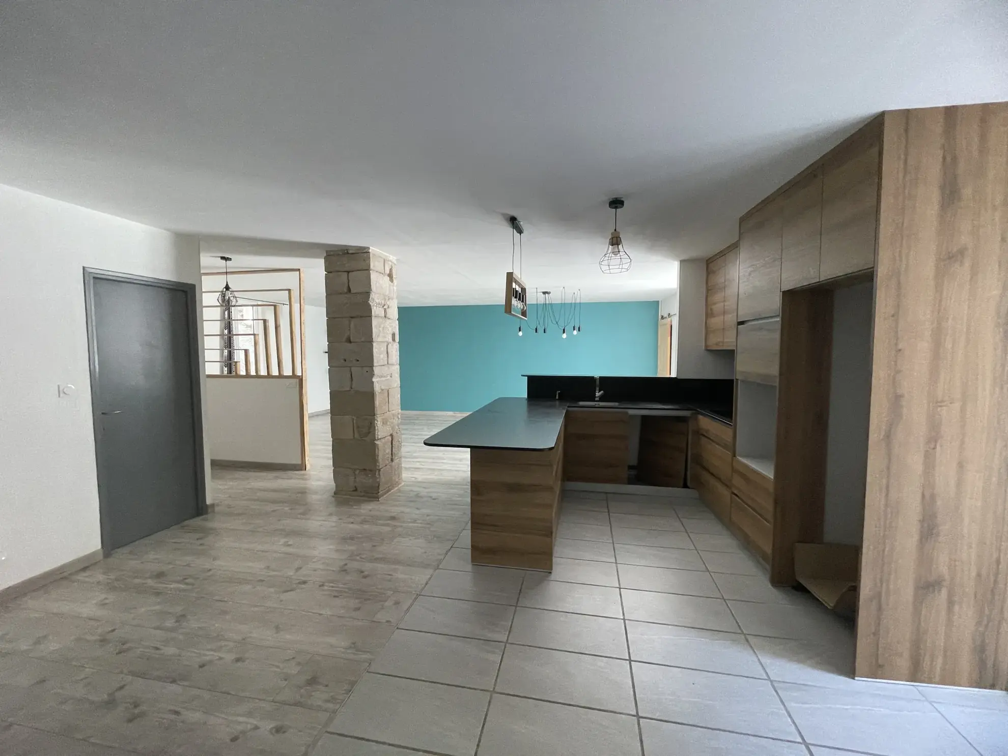 Appartement 4 pièces rénové à Saint Affrique avec cour intérieure 