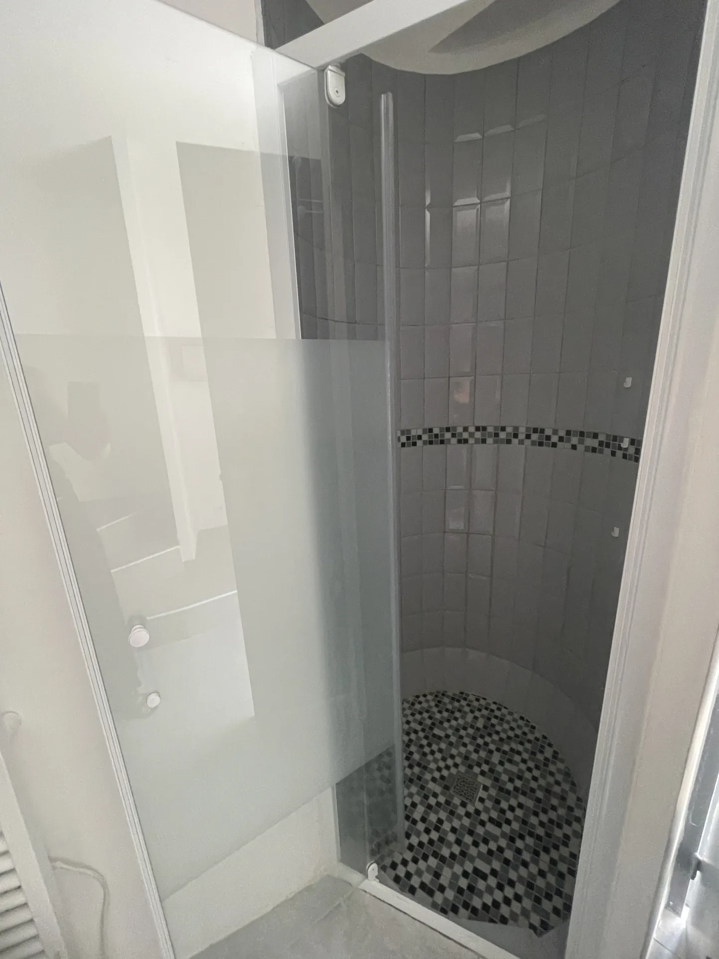 Appartement 4 pièces rénové à Saint Affrique avec cour intérieure 