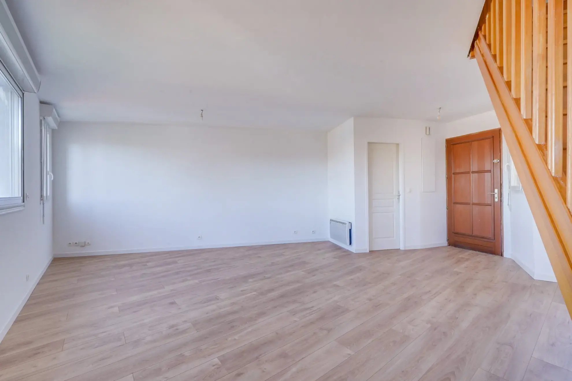 Appartement T3 avec terrasse à Bordeaux proche tramway – 65 m² 