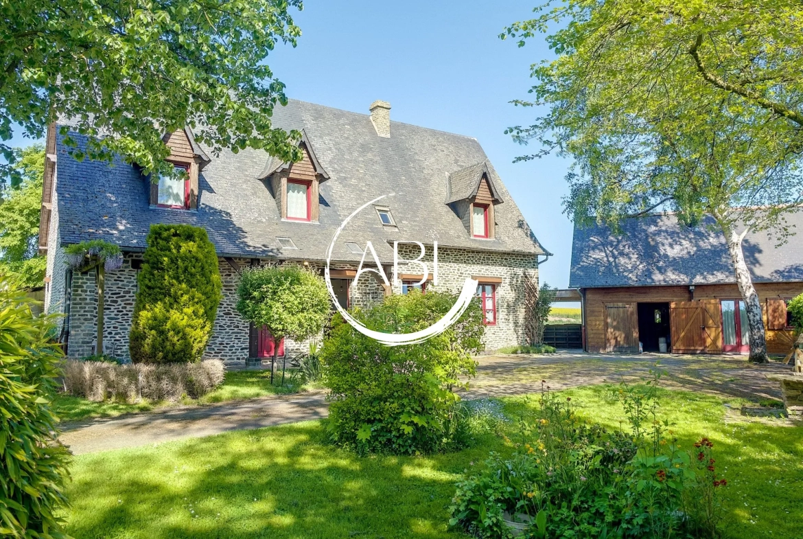 Maison en pierre de 146 m² avec dépendance à Thuboeuf, Nord-Mayenne 