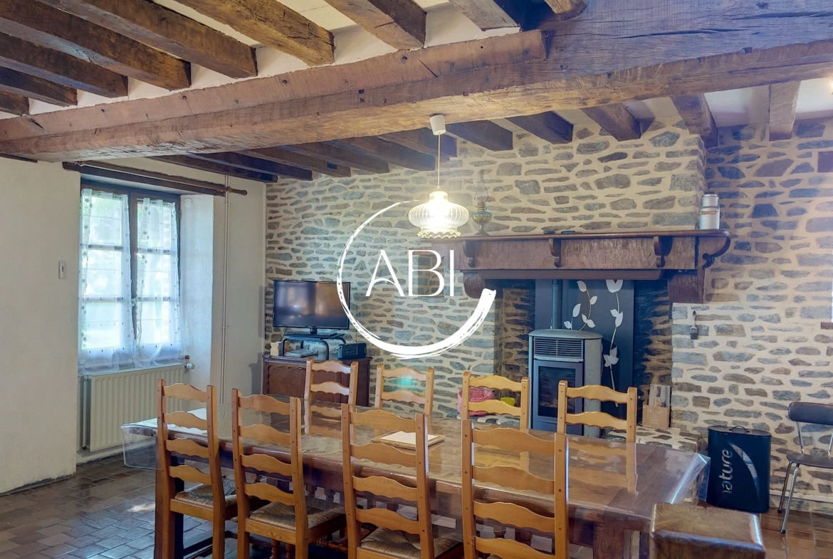 Maison en pierre de 146 m² avec dépendance à Thuboeuf, Nord-Mayenne 