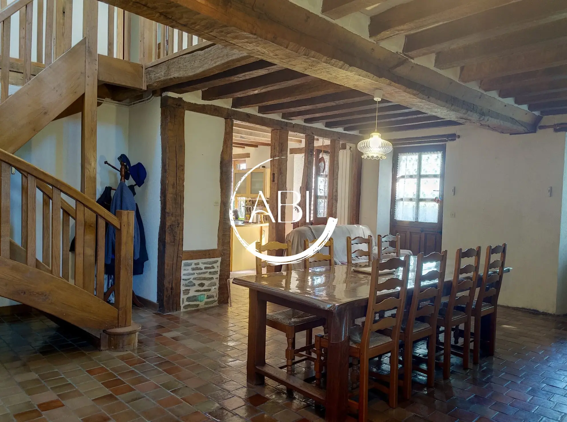 Maison en pierre de 146 m² avec dépendance à Thuboeuf, Nord-Mayenne 