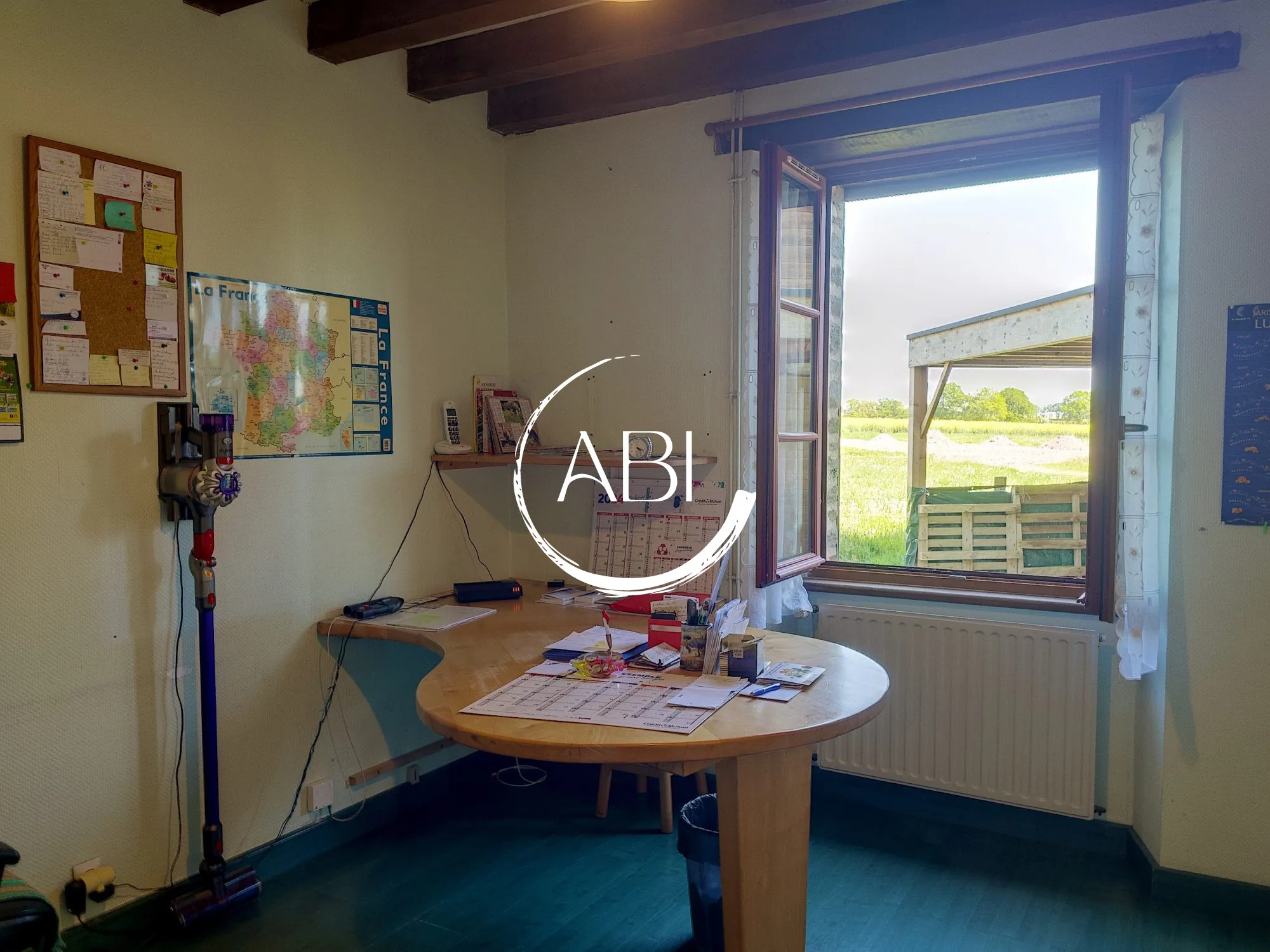 Maison en pierre de 146 m² avec dépendance à Thuboeuf, Nord-Mayenne 