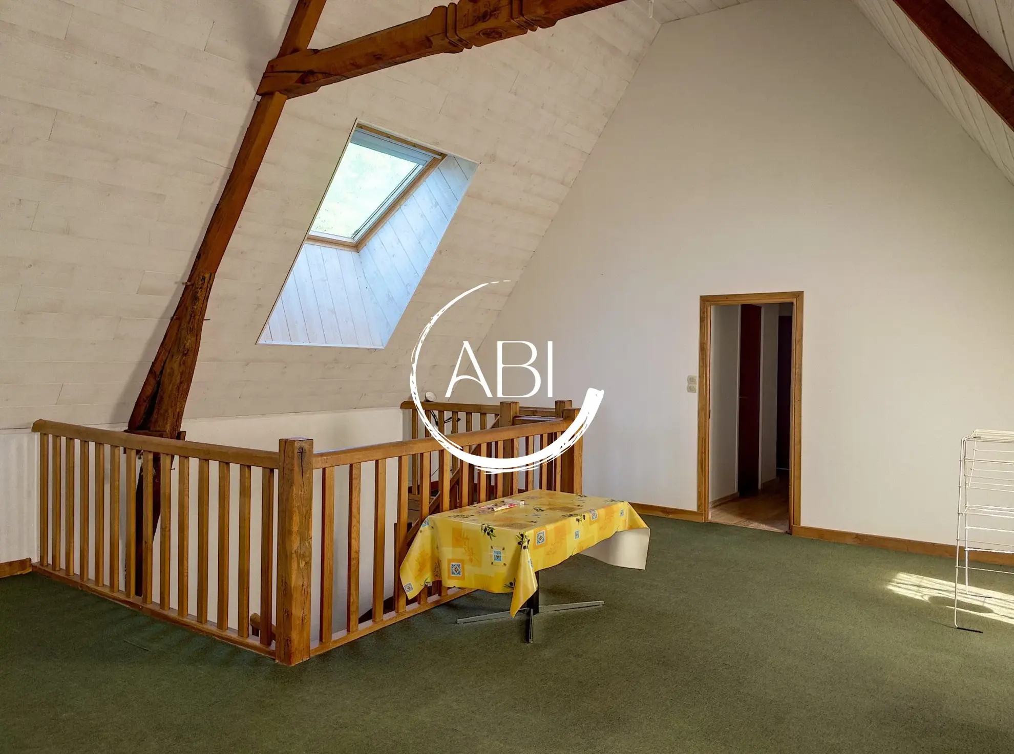 Maison en pierre de 146 m² avec dépendance à Thuboeuf, Nord-Mayenne 