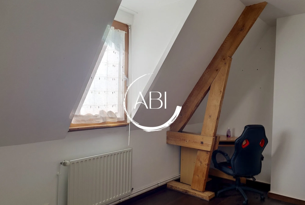 Maison en pierre de 146 m² avec dépendance à Thuboeuf, Nord-Mayenne 