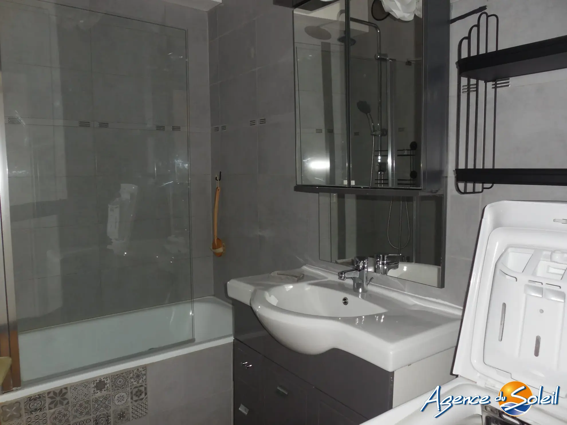 Appartement T3 à vendre à Port-la-Nouvelle avec vue mer et piscine 