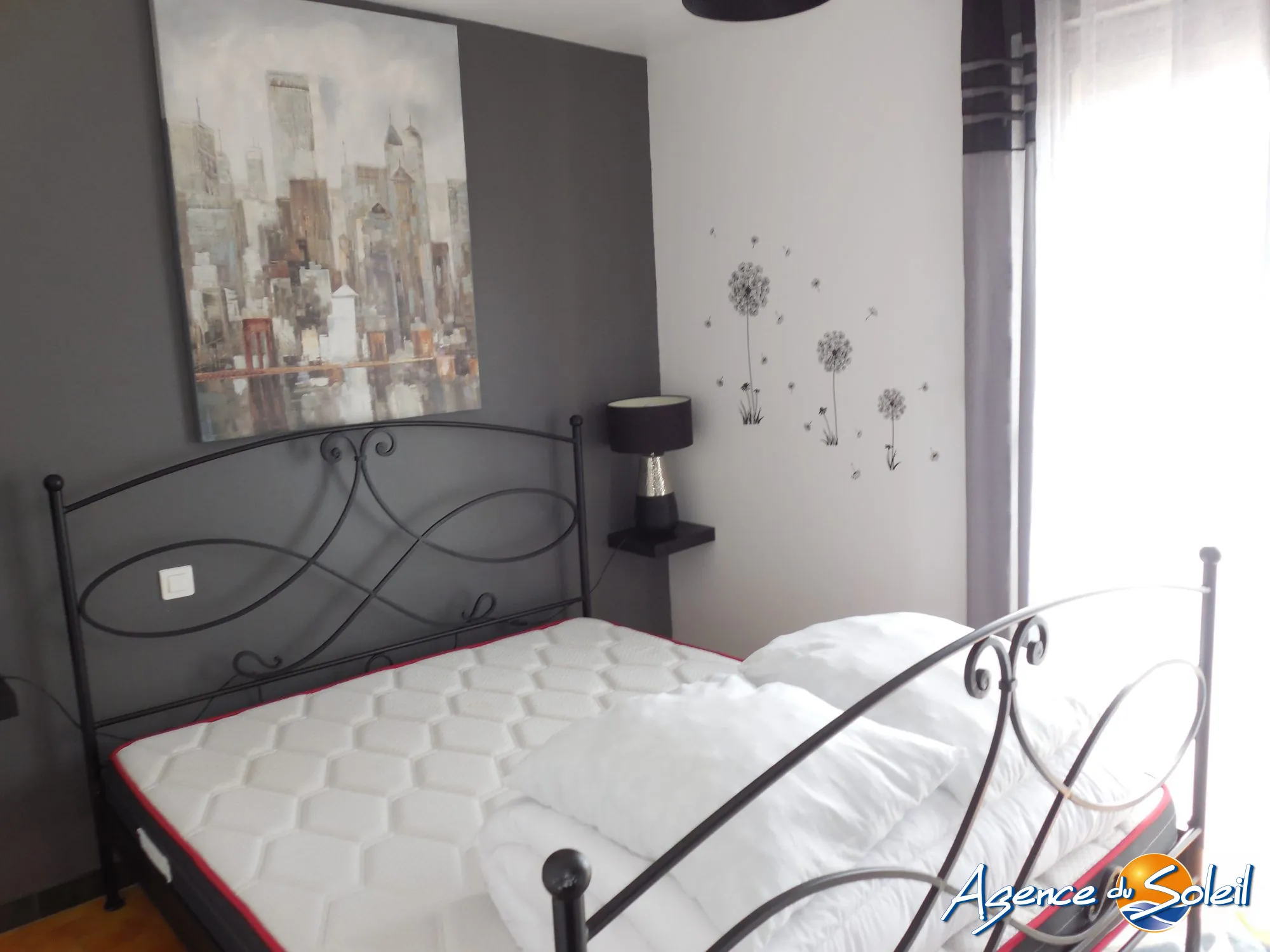 Appartement T3 à vendre à Port-la-Nouvelle avec vue mer et piscine 