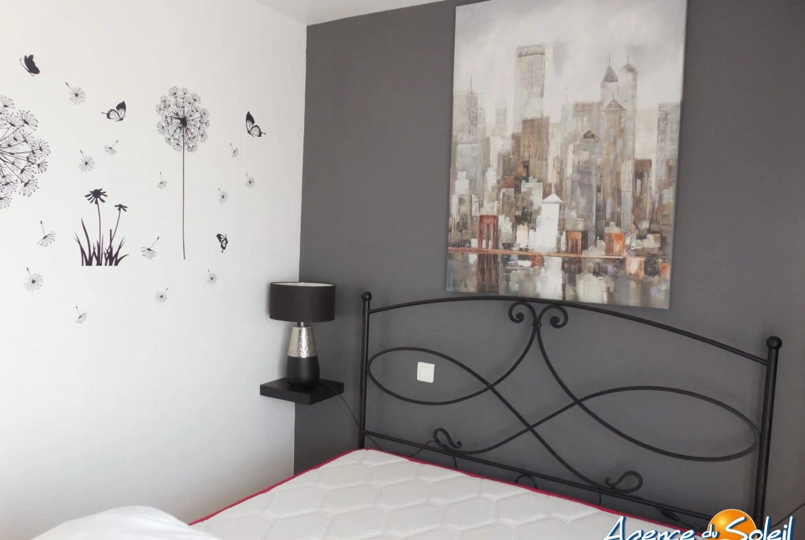 Appartement T3 à vendre à Port-la-Nouvelle avec vue mer et piscine 