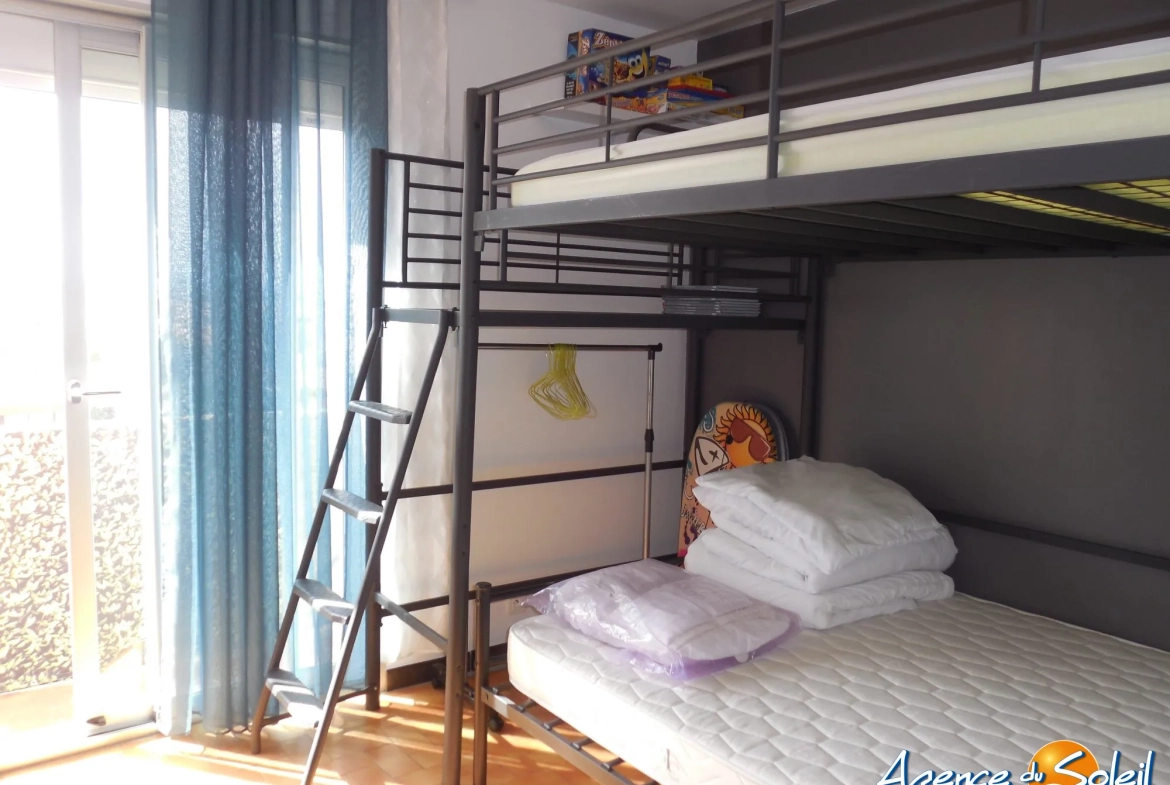 Appartement T3 à vendre à Port-la-Nouvelle avec vue mer et piscine 