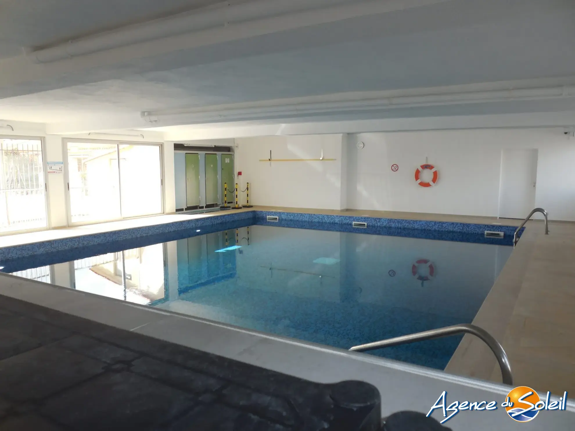 Appartement T3 à vendre à Port-la-Nouvelle avec vue mer et piscine 