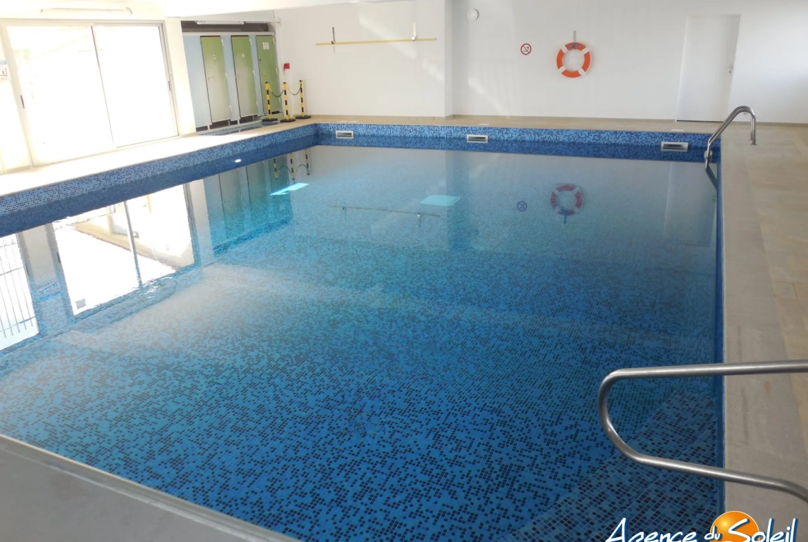 Appartement T3 à vendre à Port-la-Nouvelle avec vue mer et piscine 