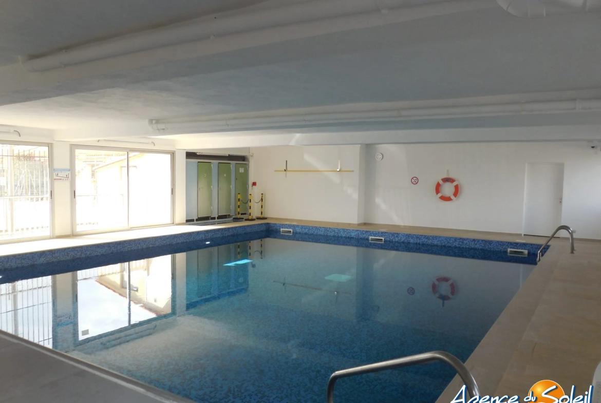 Appartement T3 à vendre à Port-la-Nouvelle avec vue mer et piscine 