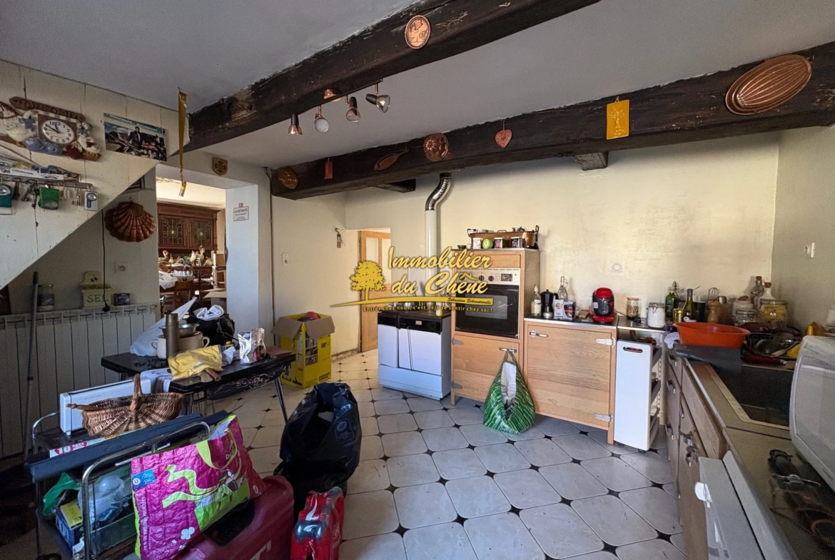 Avant travaux Maison à vendre à Anjeux - 140 m², 4 chambres, jardin, confort et proximité 
