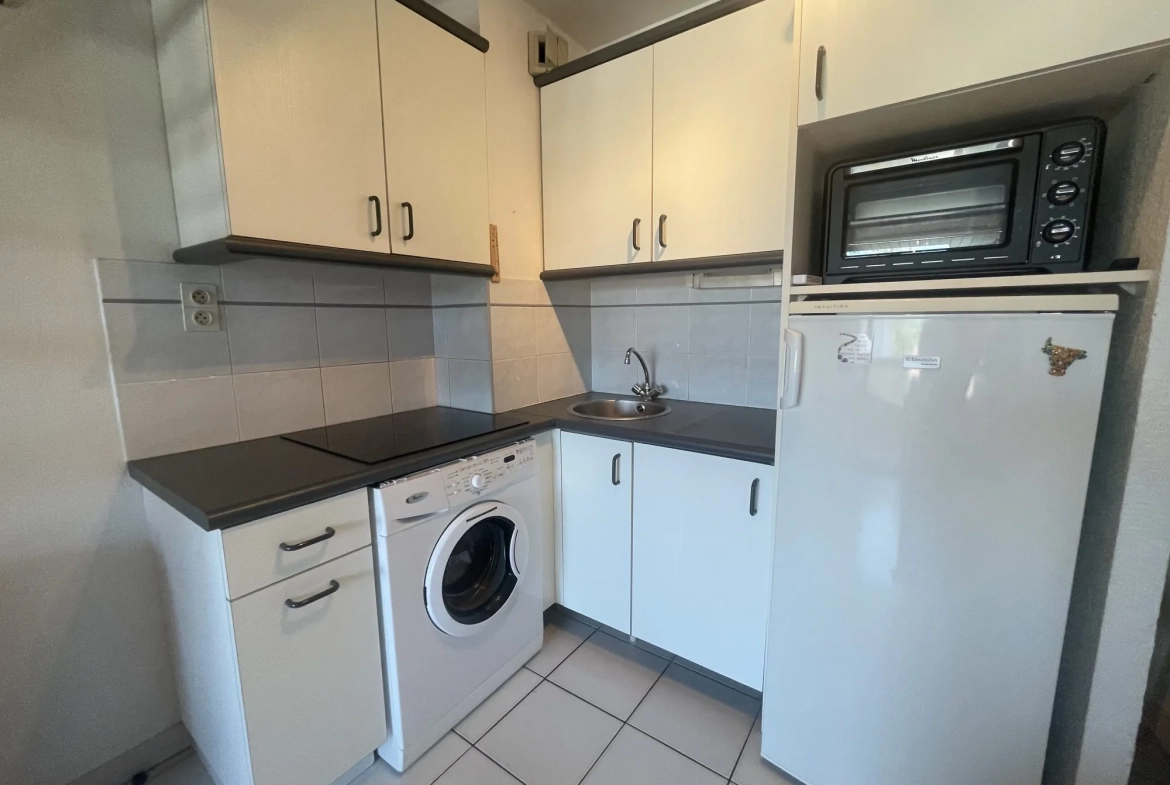 Appartement duplex avec piscine et parking à Argelès-sur-Mer à 150 m de la plage 