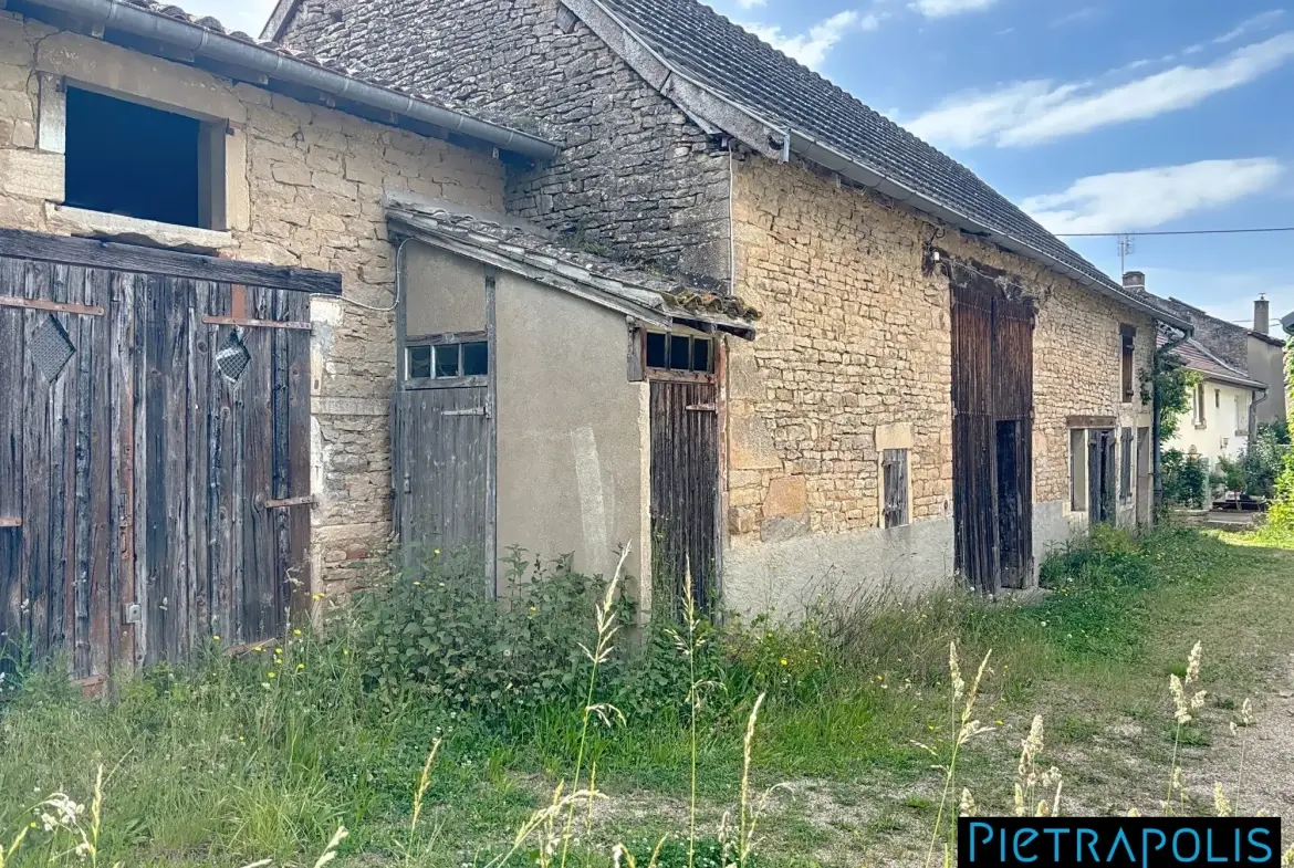 Grange en pierre à rénover proche Mâcon - Opportunité rare à La Salle 