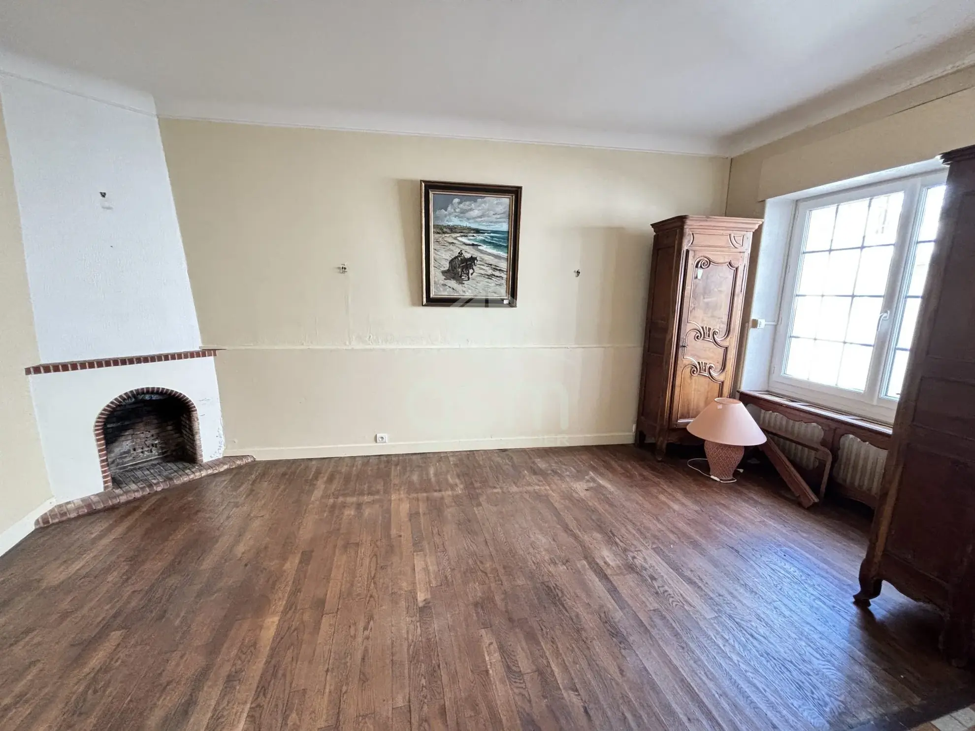 Ensemble immobilier polyvalent à Sainte-Maure-de-Touraine avec fort potentiel 