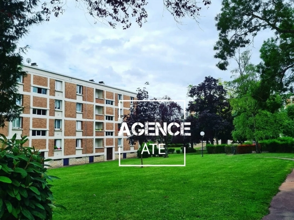 Appartement à vendre à Vert-le-Petit avec balcon, cave et parking - 56,45 m²