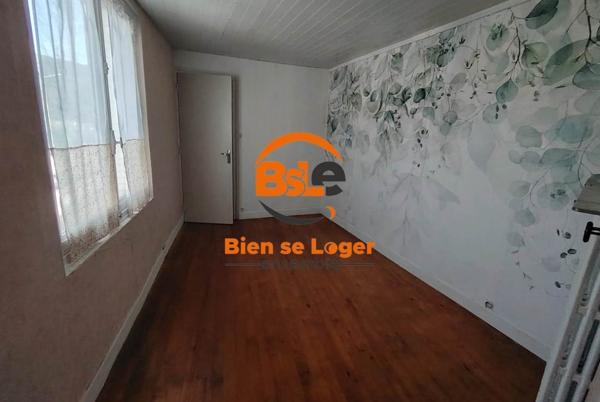Maison à vendre à Massiac - 95 m², proche commodités et autoroute 