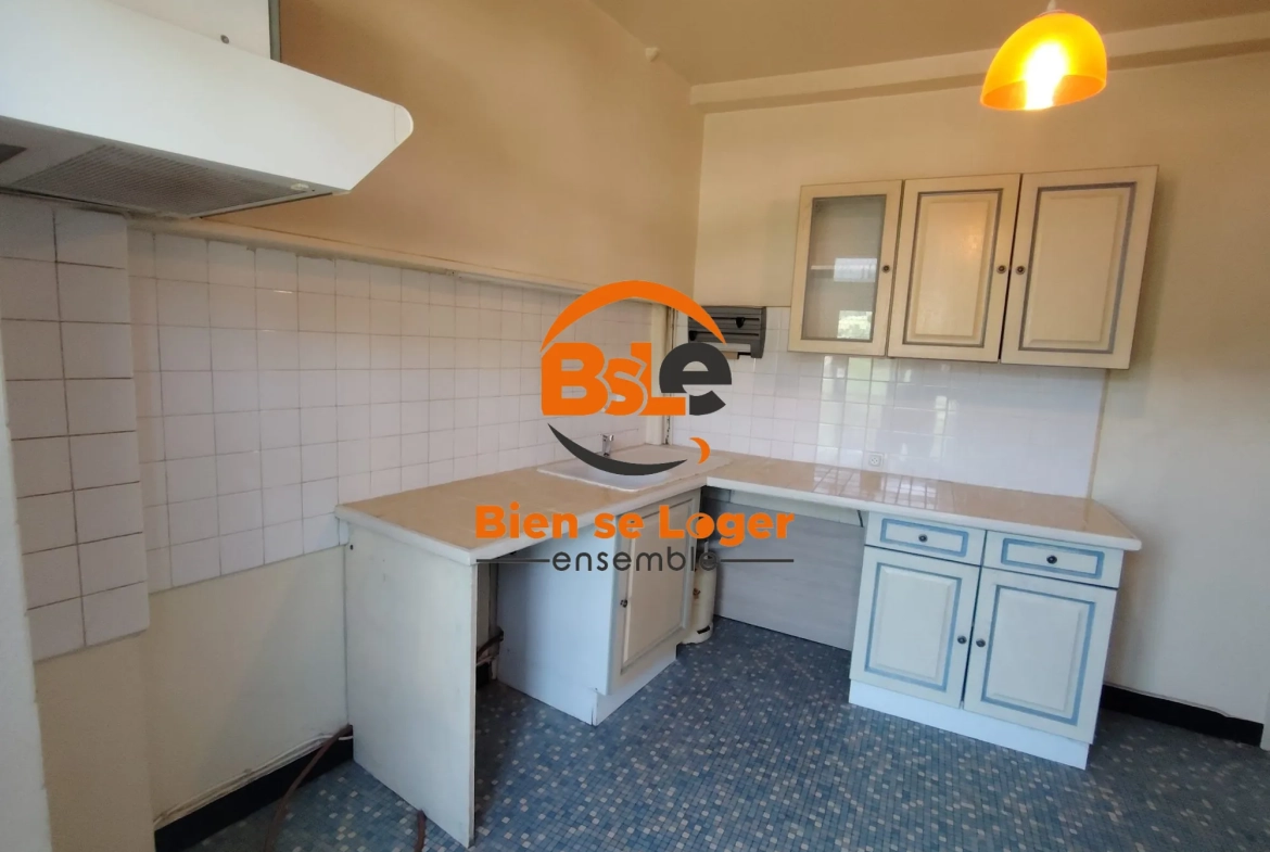 Maison à vendre à Massiac - 95 m², proche commodités et autoroute 