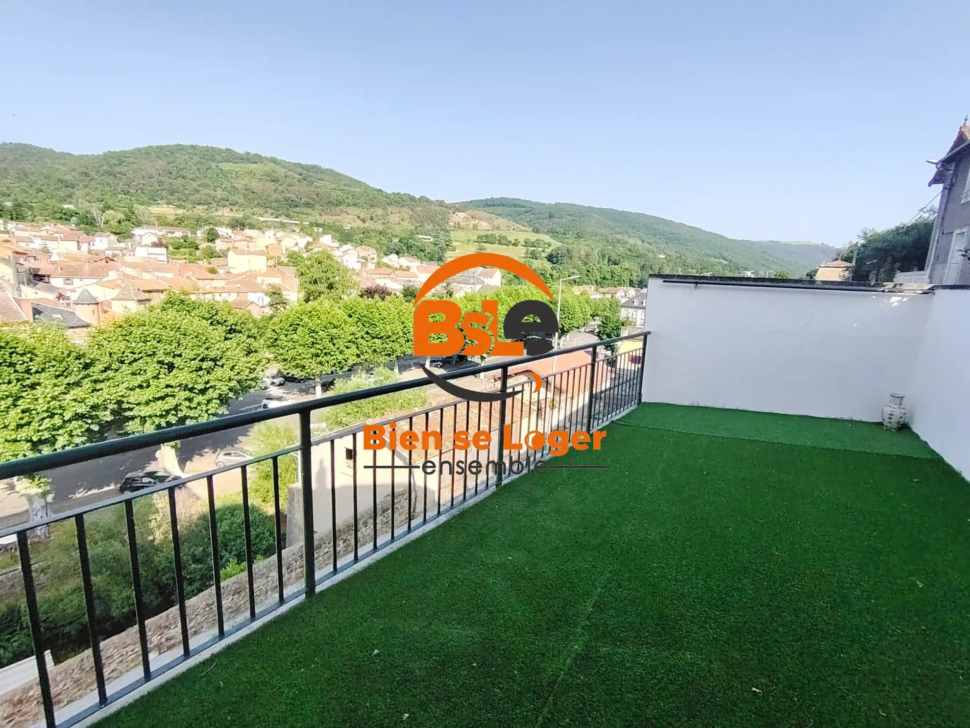 Maison à vendre à Massiac - 95 m², proche commodités et autoroute 
