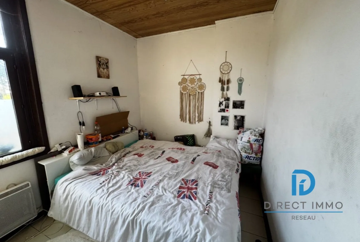 chambre  appartement 1 Immeuble de rapport à vendre à Sailly-Saillisel, potentiel locatif élevé 