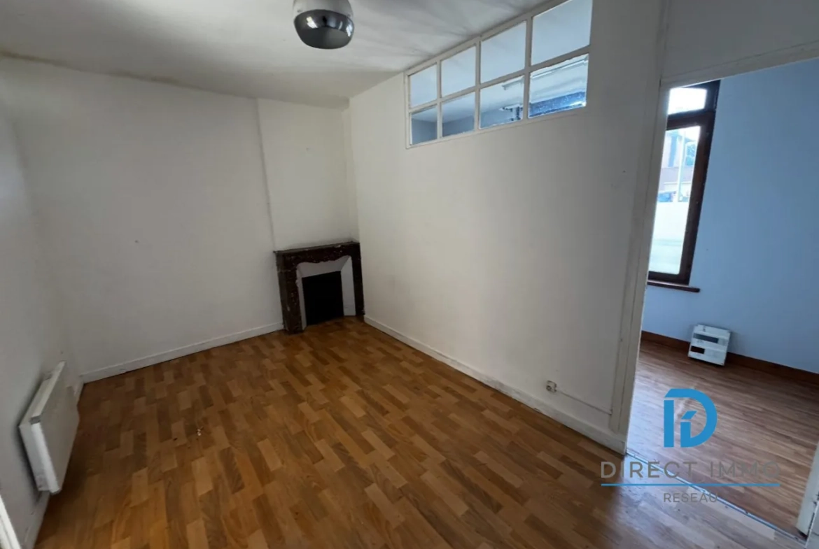 chambre 1 appartement 2 Immeuble de rapport à vendre à Sailly-Saillisel, potentiel locatif élevé 