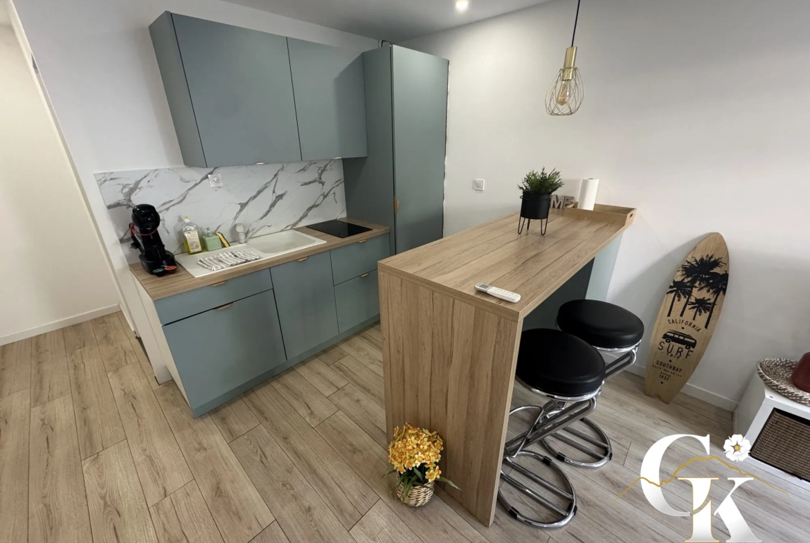 Studio 23m² rénové avec vue jardin à Bandol – Investissement et résidence 